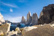 Base de las Torres, desde el mirador de la laguna Guía de Torres del Paine, CHILE