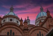 Catedral de Cuenca al atardecer Guía de Cuenca, ECUADOR