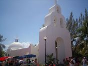 Iglesia de Nuestra Señora del Carmen Guía de Playa del Carmen, MEXICO