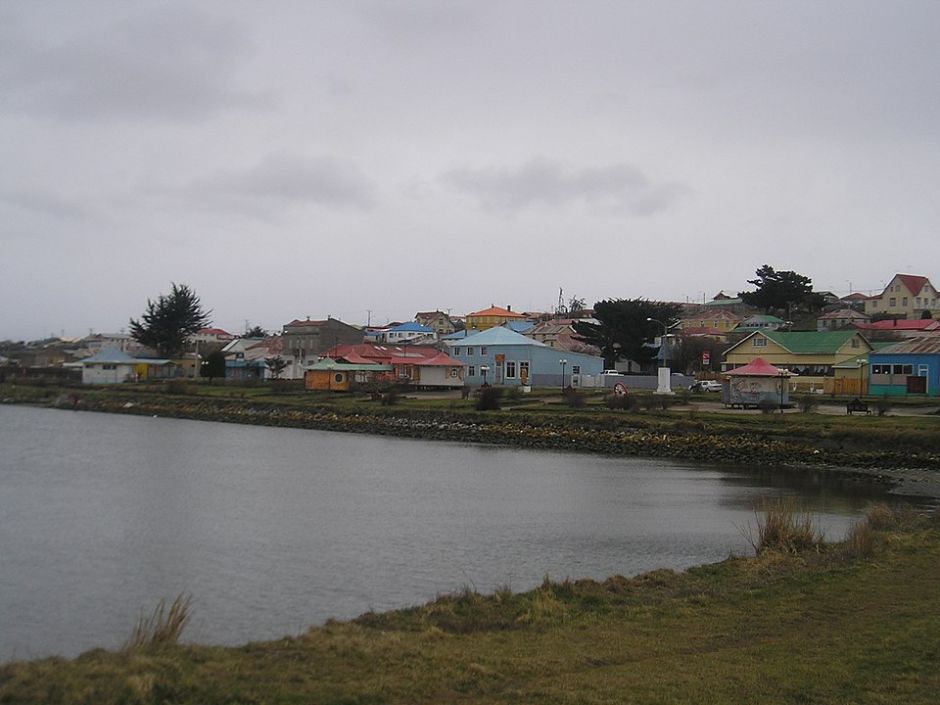 Porvenir, guia e informacion de la ciudad. Tierra del ...