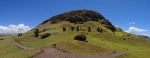 Volcán Rano Raraku.  Isla de Pascua - CHILE