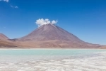 Volcan Licancabur.  San Pedro de Atacama - CHILE