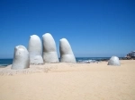 La Mano, Punta del Este. Uruguay. Guia de atractivos de Punta del Este.  Punta del Este - URUGUAY
