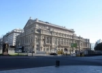 El Teatro Colón es un teatro de ópera de la ciudad de Buenos Aires. Por su tamaño, acústica y trayectoria, está considerado uno de los cinco mejores del mundo..  Buenos Aires - ARGENTINA