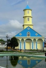 Iglesia de Chonchi, Guía de Chiloe, Hoteles, Tour, Excursiones.  Chiloe - CHILE