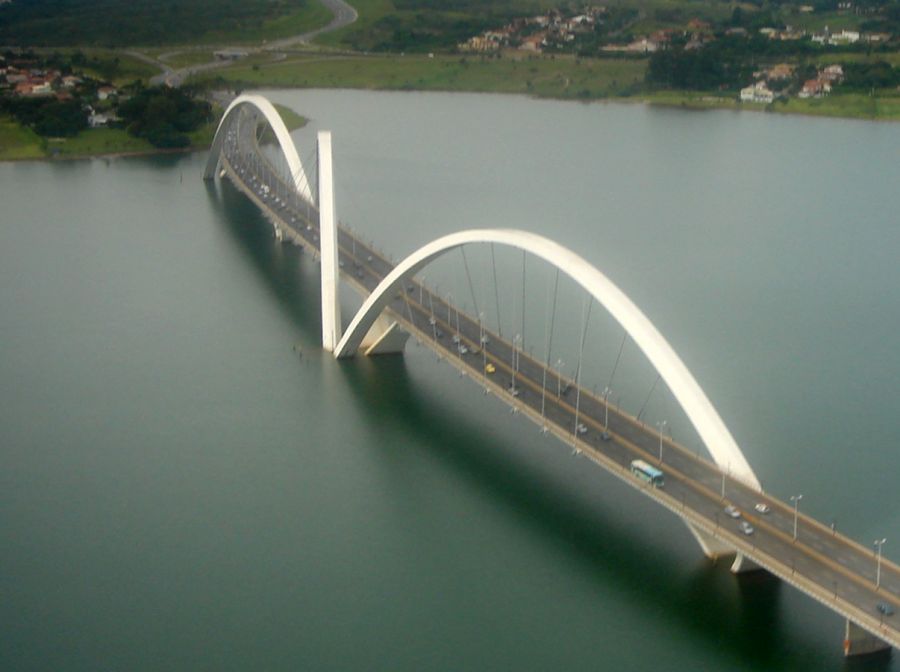 Puente Juscelino Kubitschek en Brasilia, guia de atractivos, Brasilia, que ver, que hacer, informacion Brasilia, BRASIL