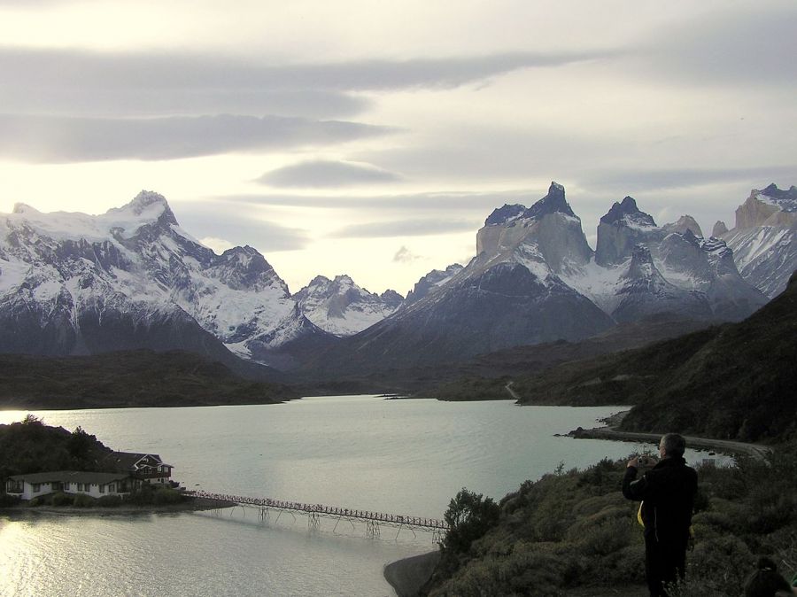 El Lago Peho�, es un lago ubicado dentro de el Parque nacional Torres del Paine Torres del Paine, CHILE