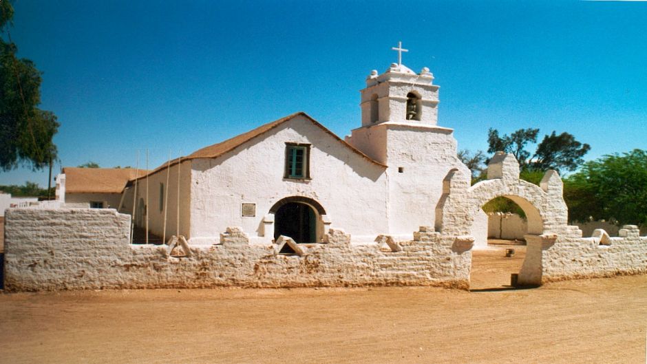 SANTIAGO, SAN PEDRO DE ATACAMA E ISLA DE PASCUA, , 