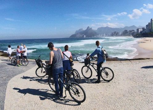 Recorrido en bicicleta por Río de Janeiro, incluida la playa Vermelha y Arpoador. Ro de Janeiro, BRASIL