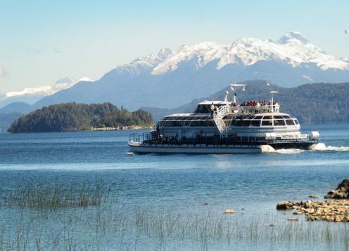 Cruce de los Lagos Andinos desde Bariloche a Puerto Varas. Bariloche, ARGENTINA