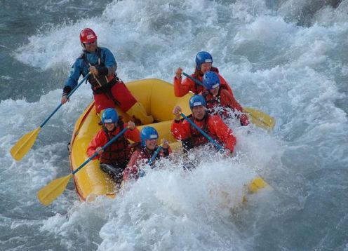 Rafting en el rio Mendoza. Mendoza, ARGENTINA