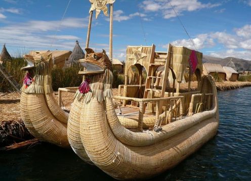 Excursion a las islas flotantes de Uros desde Puno. Puno, PERU