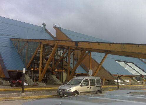 Suttle from Ushuaia Airport to Hotel. Ushuaia, ARGENTINA