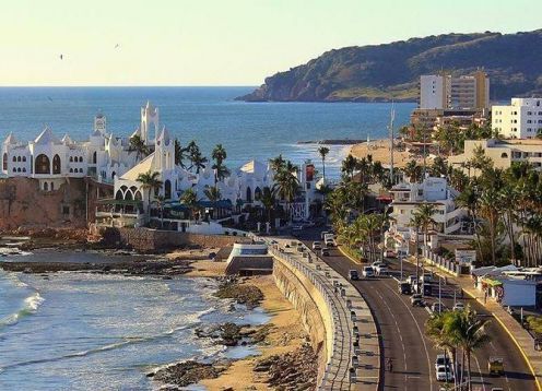 Tour por la playa de Stone Island y el casco antiguo. Mazatlan, MEXICO