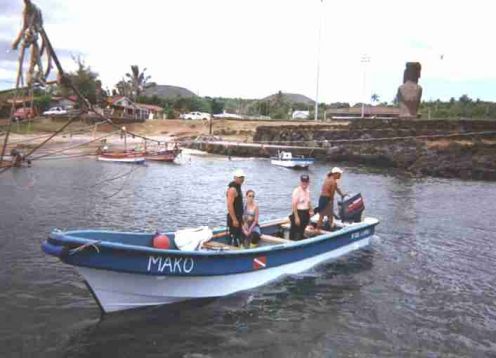 PASEO EN BOTE / SNORKELING. Isla de Pascua, CHILE