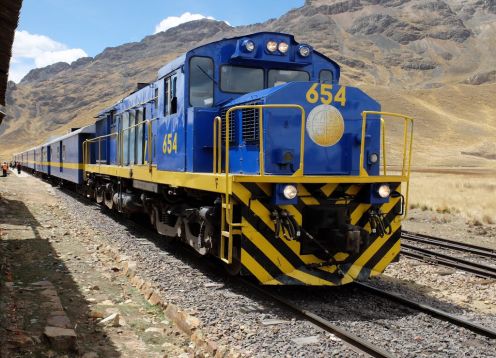 Tren Puno / Cusco con almuerzo. Puno, PERU