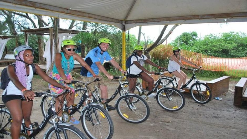 Excursão de bicicleta pelas Praias ao Sul de Florianópolis. Florianopolis, BRASIL