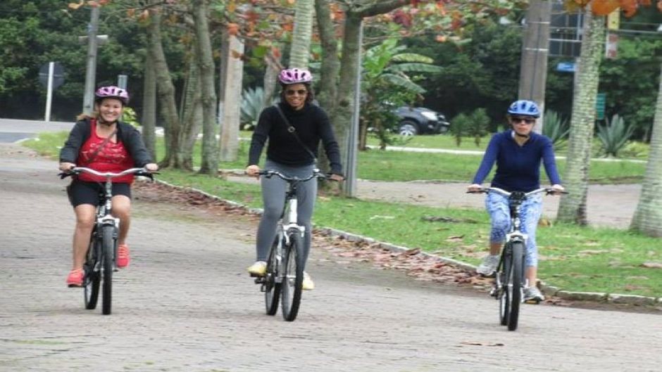 Excursão de bicicleta no norte de Florianópolis. Praias de Moçambique, Santinho e Ingleses. Florianopolis, BRASIL