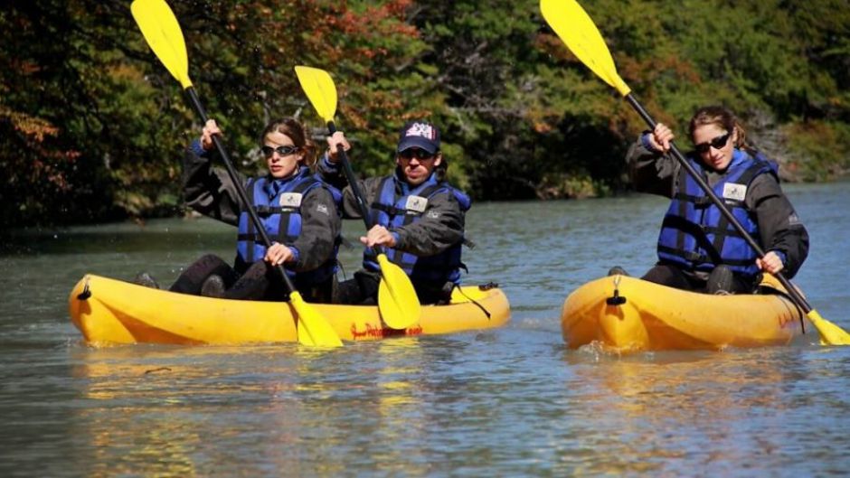 Kayak en Rio Licura, Pucon, CHILE