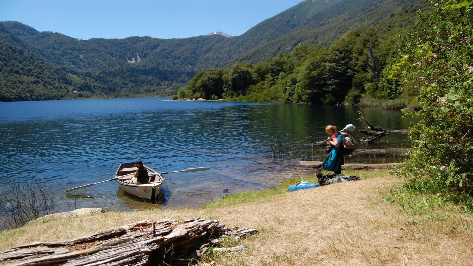 TREKKING PARQUE NACIONAL HUERQUEHUE, Pucon, CHILE