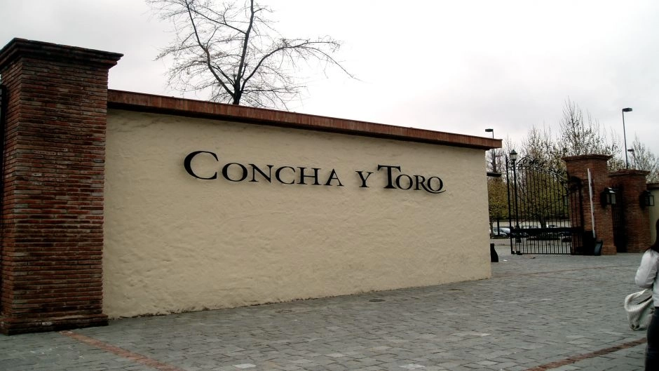 TOUR DEL VINO - CONCHA Y TORO Y VINA UNDURRAGA, Santiago, CHILE