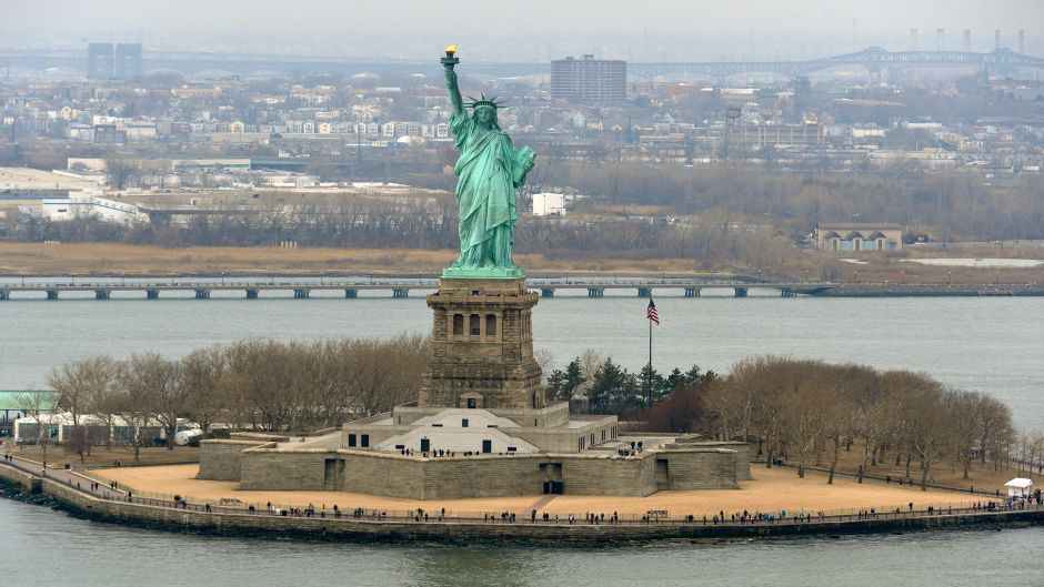 Tour a la Estatua de la Libertad y la Isla  Ellis , New York, NY, ESTADOS UNIDOS