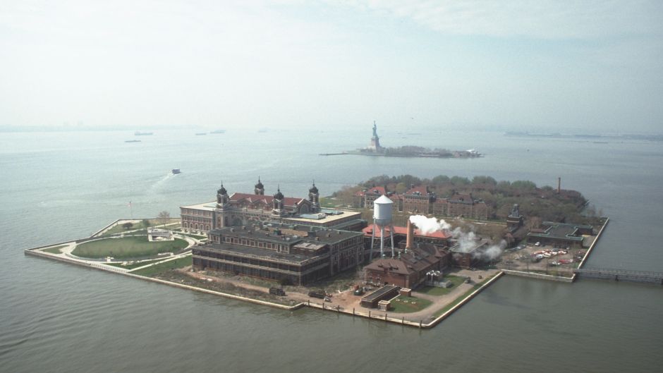 Tour a la Estatua de la Libertad y la Isla  Ellis , New York, NY, ESTADOS UNIDOS