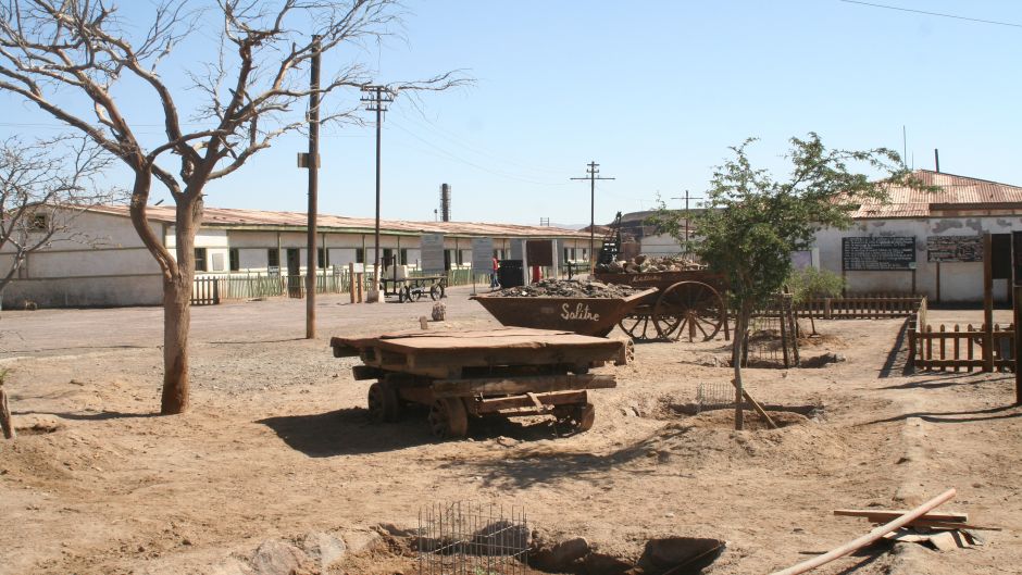 TOUR SALITRERAS SANTA LAURA Y HUMBERSTONE, Iquique, CHILE