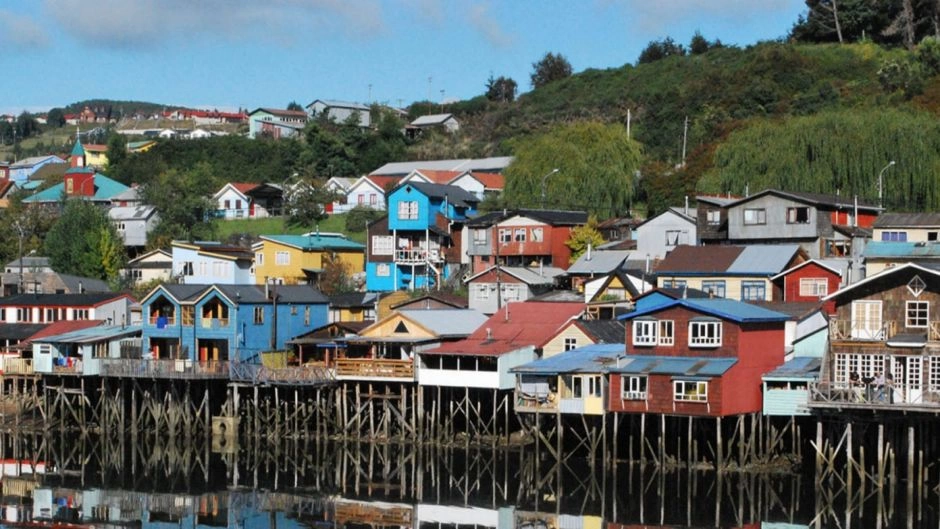 ISLA GRANDE DE CHILOE; ANCUD Y PINGUINERAS DE PUÃIHUIL, Puerto Varas, CHILE