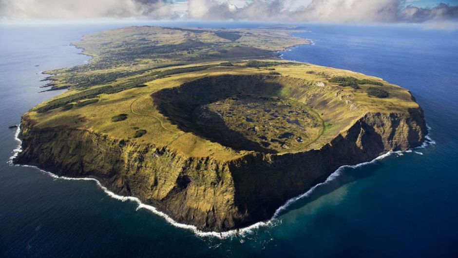 TREKKING AL VOLCAN RANO KAO, Isla de Pascua, CHILE