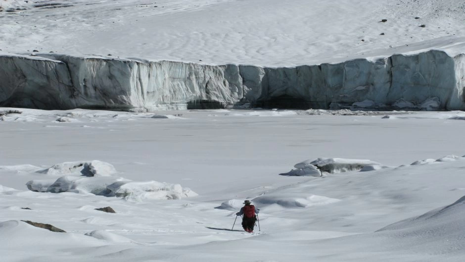 AGUAS TERMALES Y GLACIARES EN SANTIAGO, Santiago, CHILE