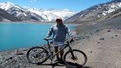 LOS ANDES EN MOUNTAIN BIKE. EMBALSE DEL YESO, Santiago, CHILE