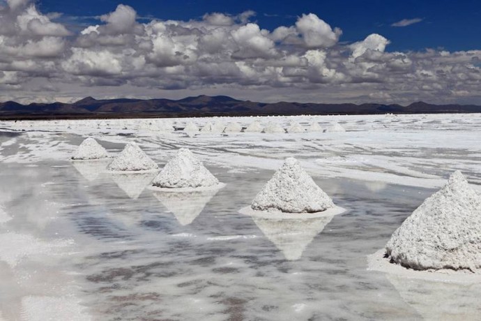 Salar de Uyuni con Hotel Palacio de Sal - HITO01