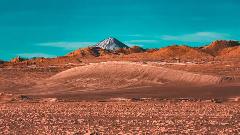 Vallecito: El Bus Mágico y los Paisajes Ocultos de Atacama 2